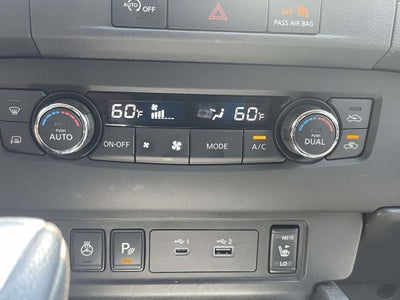 2023 Nissan Frontier SV