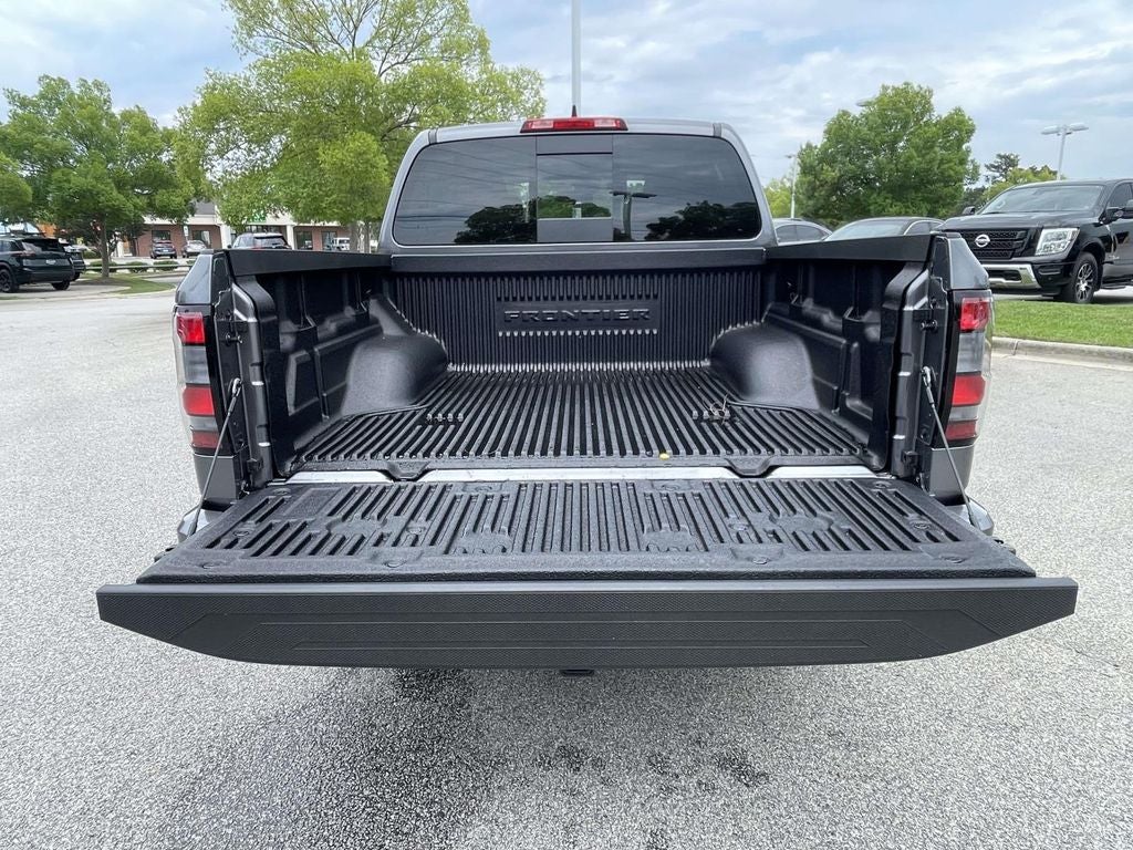 2026 Nissan Frontier Crew Cab SV