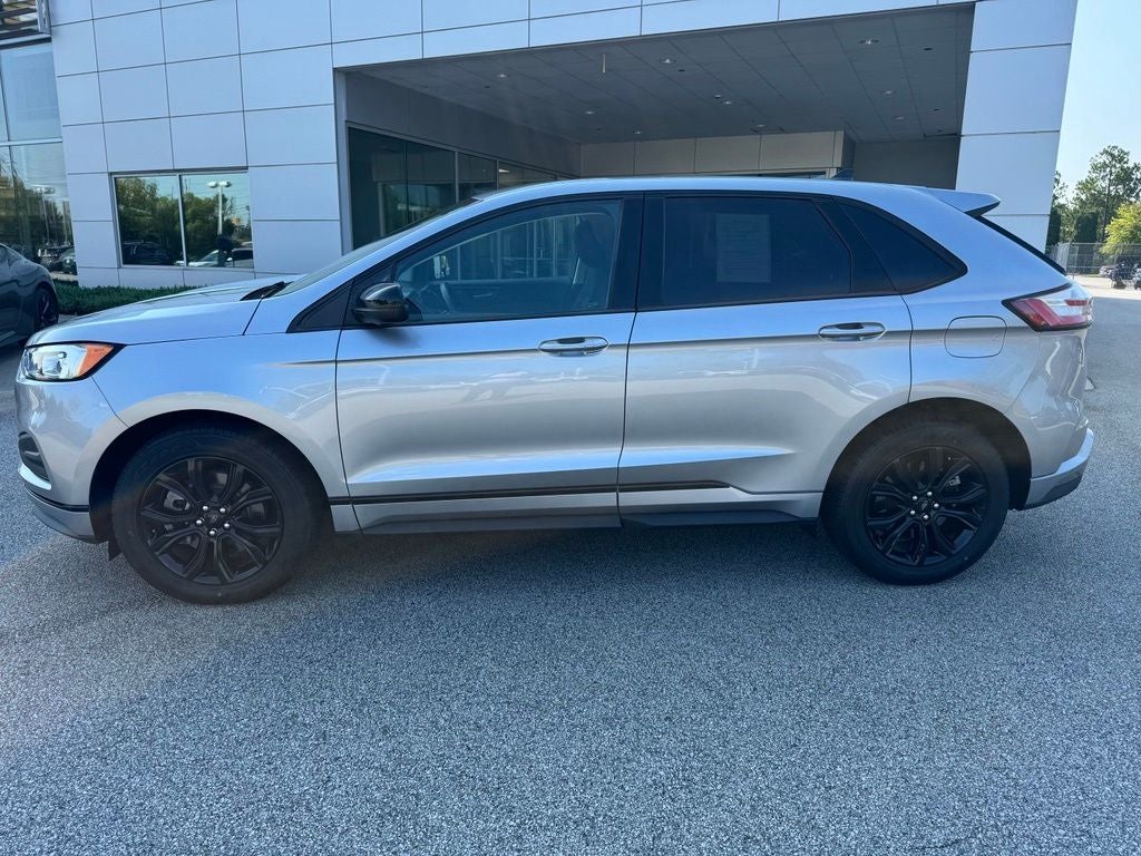 2022 Ford Edge SE