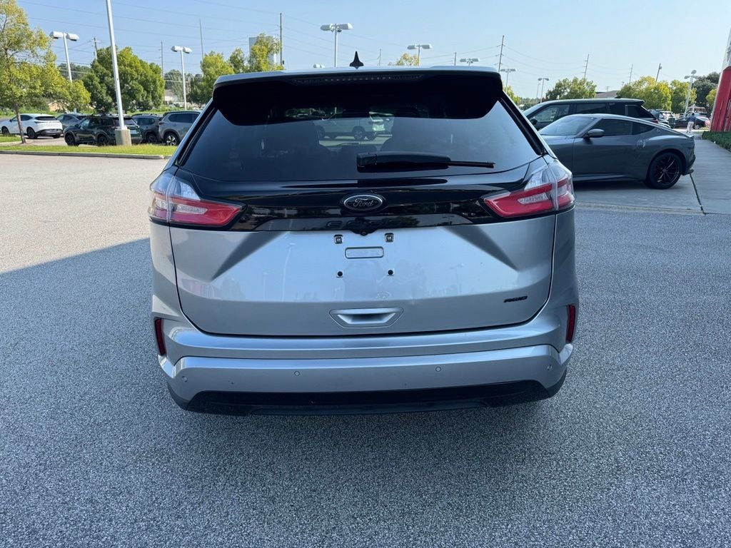 2022 Ford Edge SE