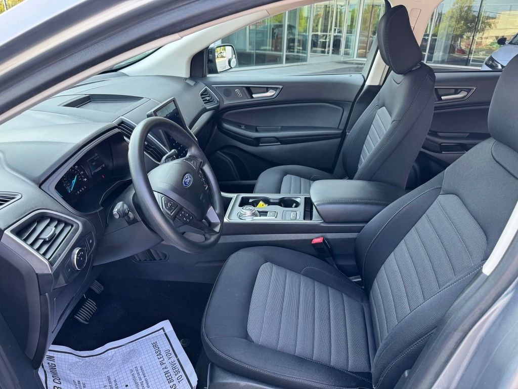 2022 Ford Edge SE