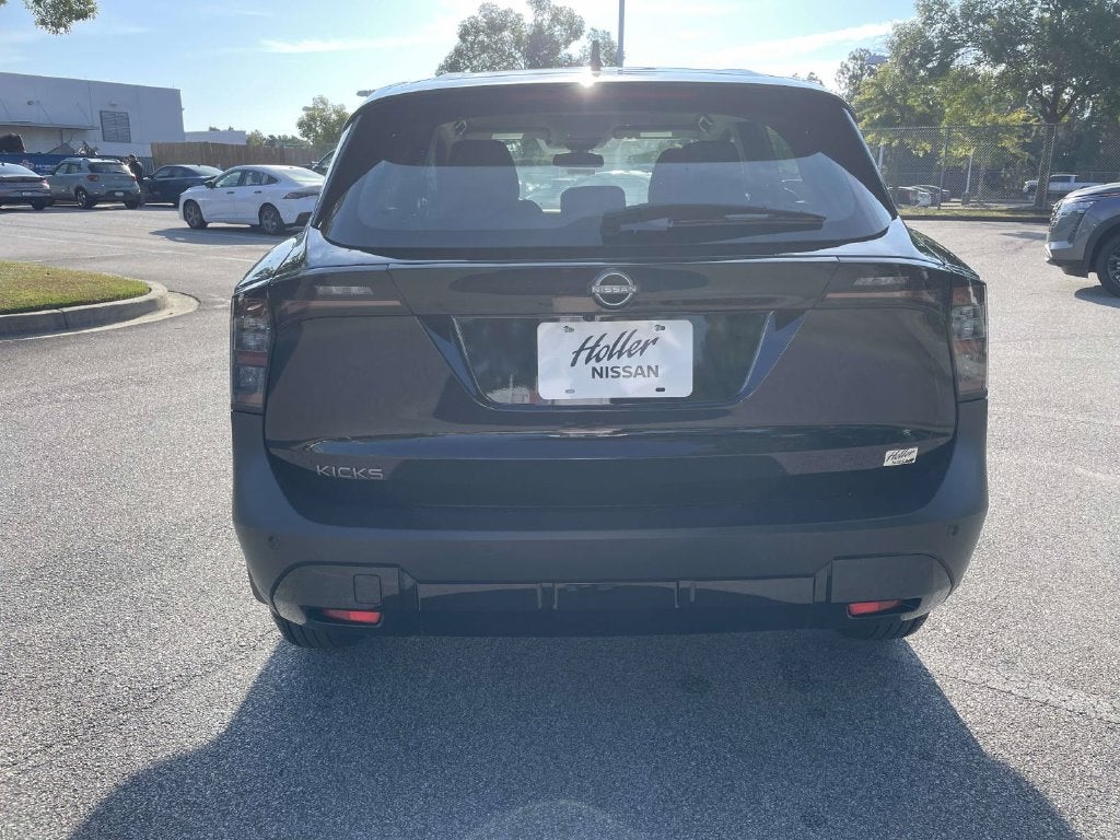 2026 Nissan Kicks S