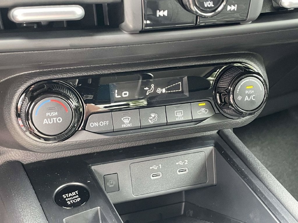 2027 Nissan Kicks SV