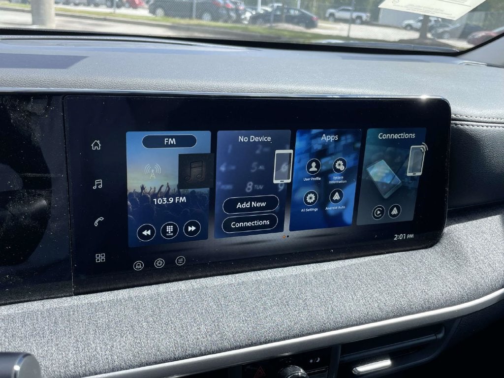 2027 Nissan Kicks SV