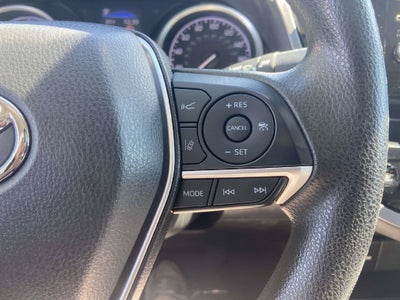 2022 Toyota Camry Hybrid LE