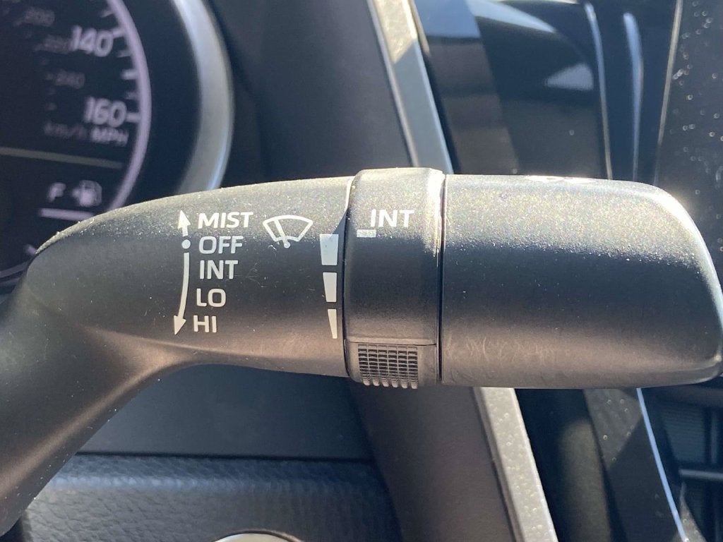 2022 Toyota Camry Hybrid LE