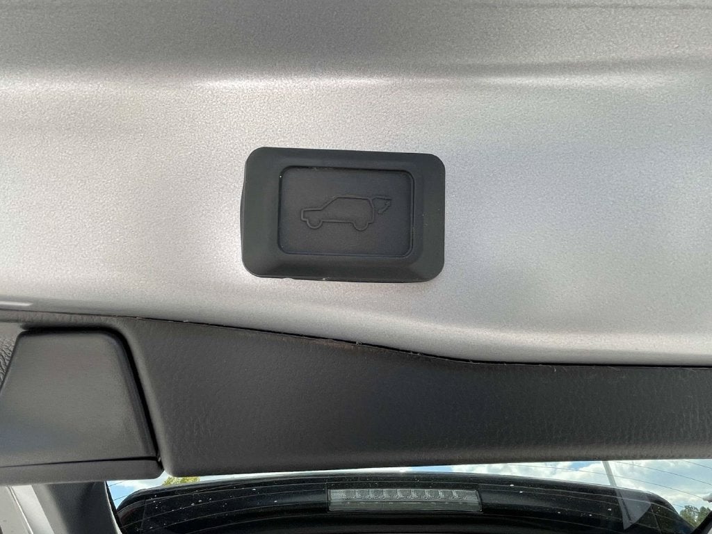 2025 Toyota RAV4 Hybrid XSE