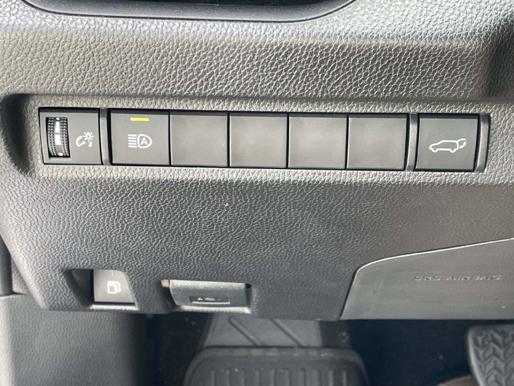 2025 Toyota RAV4 Hybrid XSE