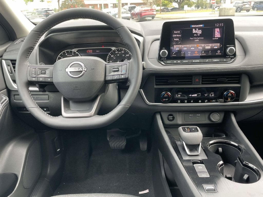 2027 Nissan Rogue SV