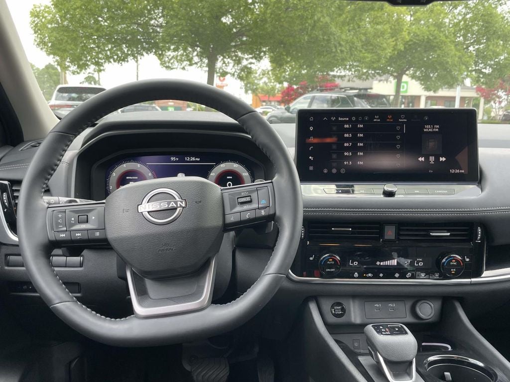 2025 Nissan Rogue SL