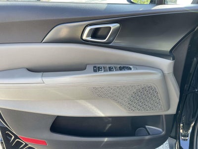 2025 Kia Carnival LXS