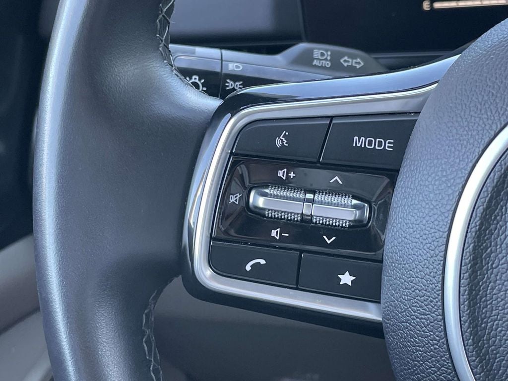 2025 Kia Carnival LXS