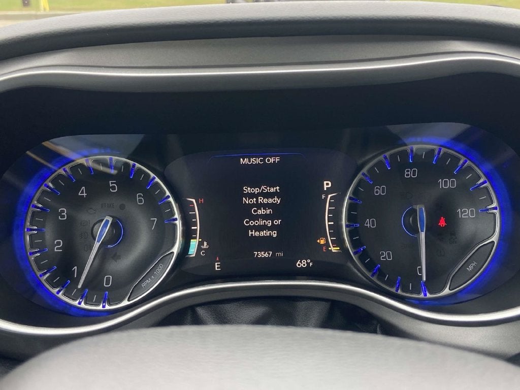 2023 Chrysler Pacifica Touring L