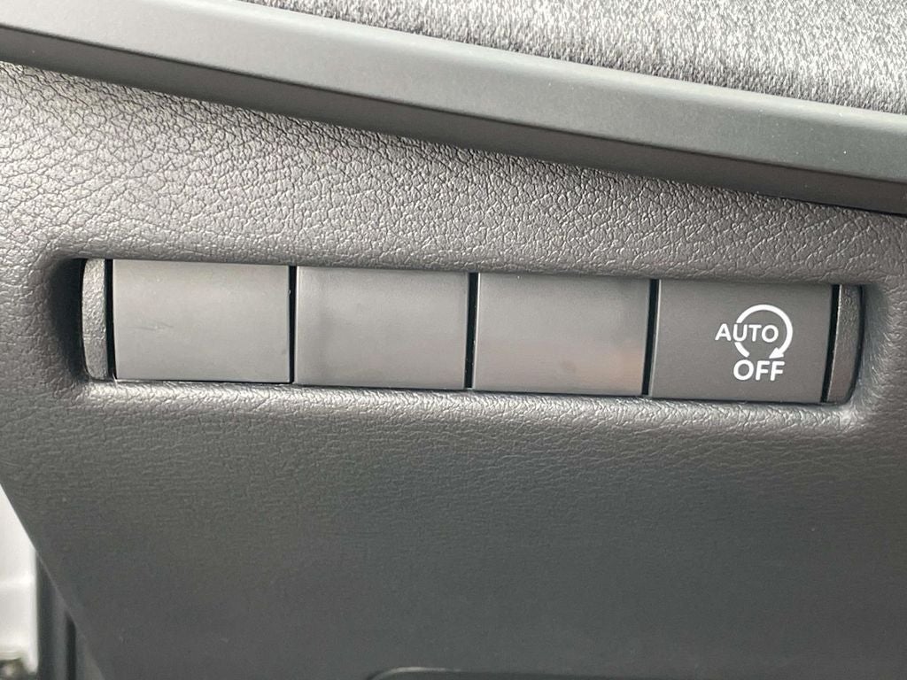 2027 Nissan Kicks S