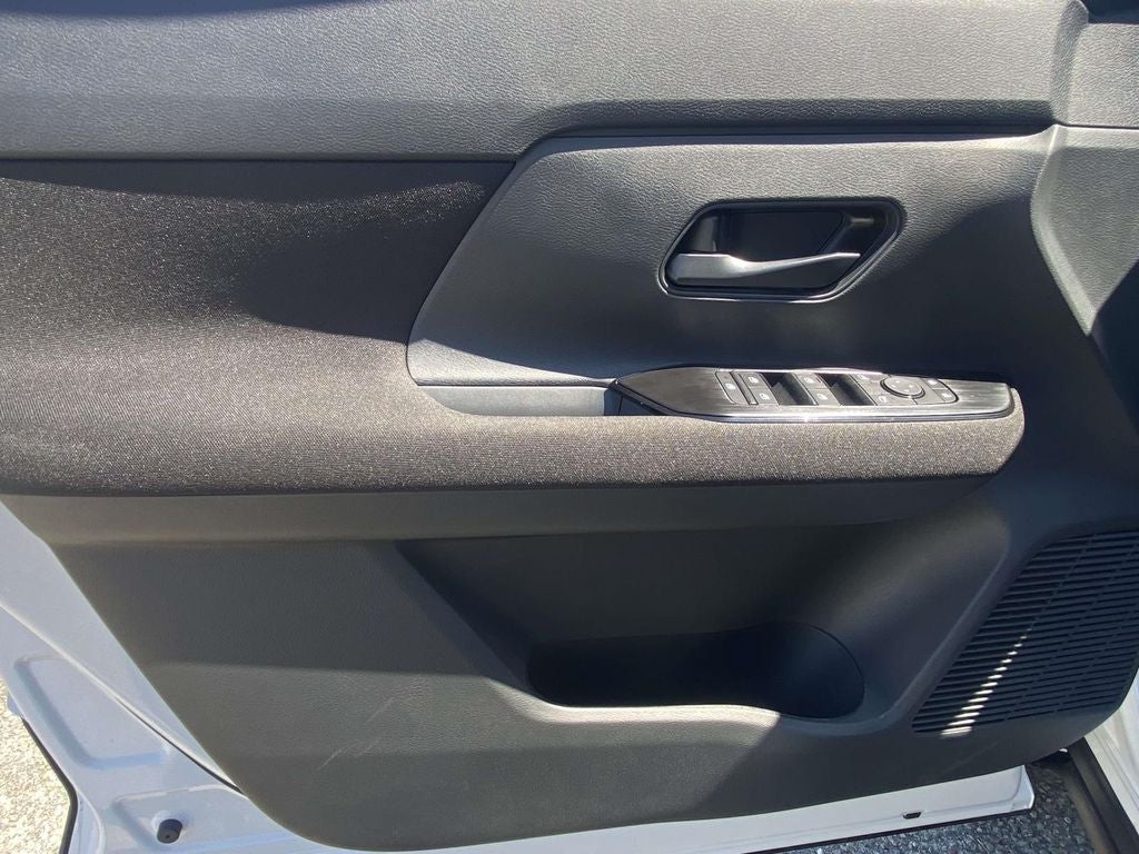 2027 Nissan Kicks S