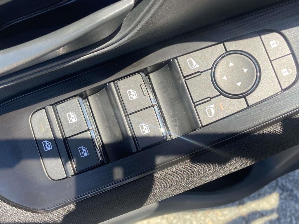 2027 Nissan Kicks S