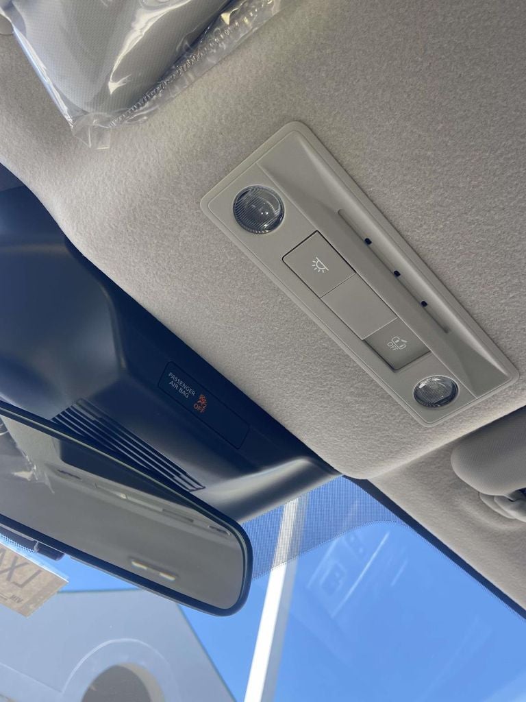 2027 Nissan Kicks S