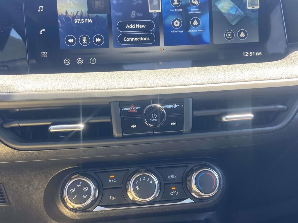 2027 Nissan Kicks S