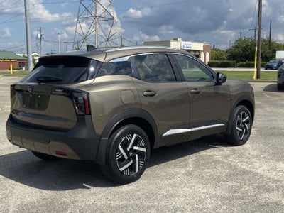 2027 Nissan Kicks SV