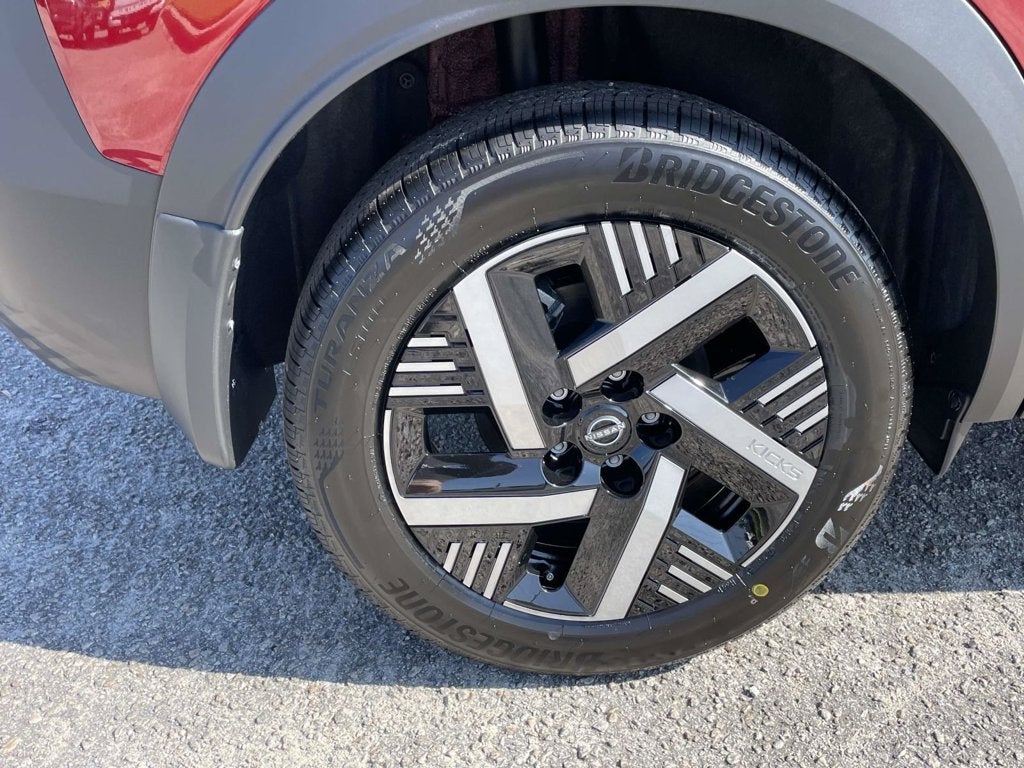 2027 Nissan Kicks SV