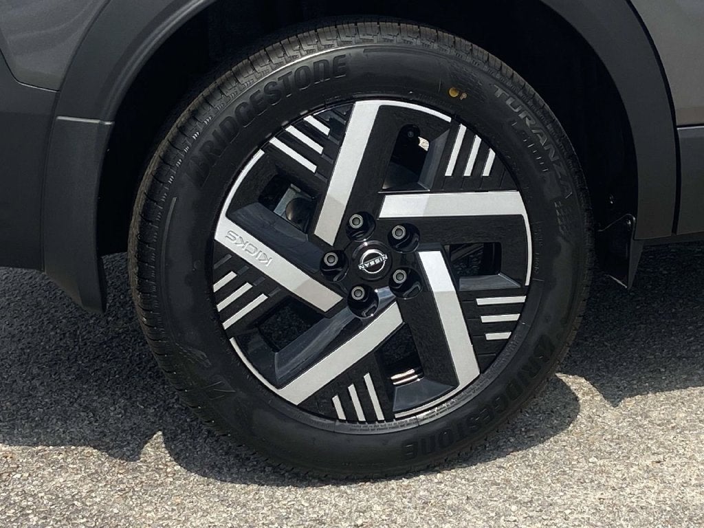2027 Nissan Kicks SV