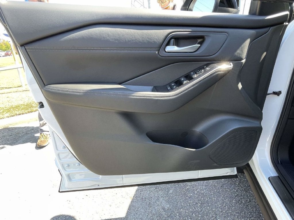 2027 Nissan Rogue Dark Armor™