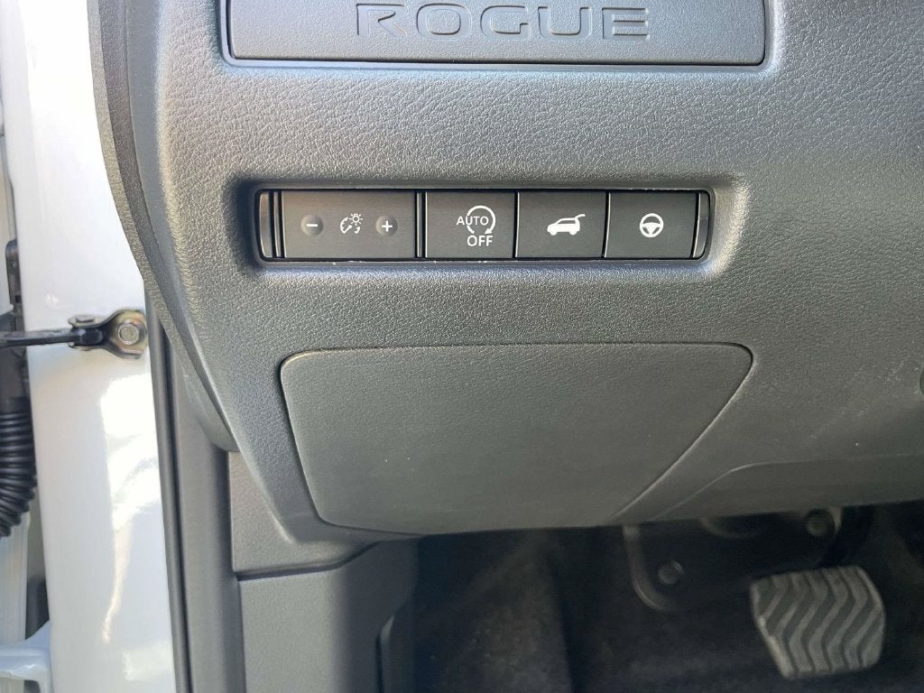 2027 Nissan Rogue Dark Armor™