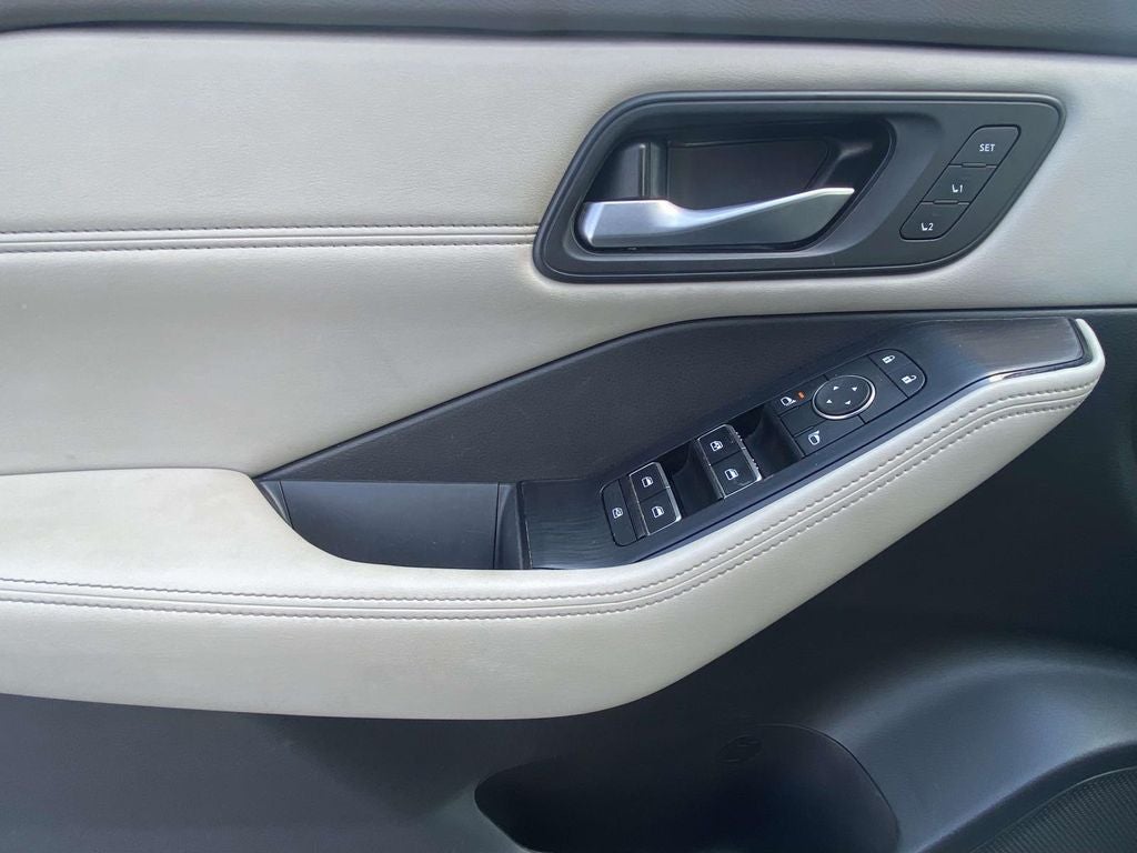 2022 Nissan Rogue SL