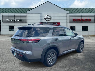 2026 Nissan Pathfinder SV