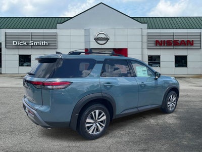 2026 Nissan Pathfinder SL