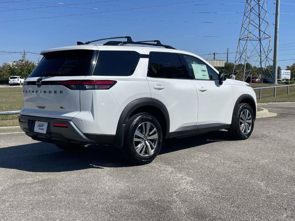 2026 Nissan Pathfinder SL