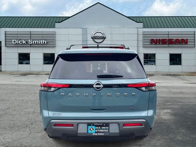 2026 Nissan Pathfinder SL