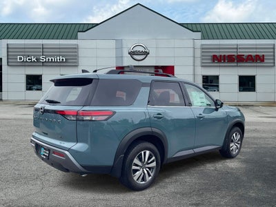 2026 Nissan Pathfinder SL