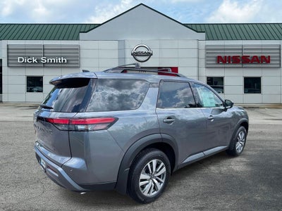 2026 Nissan Pathfinder SL