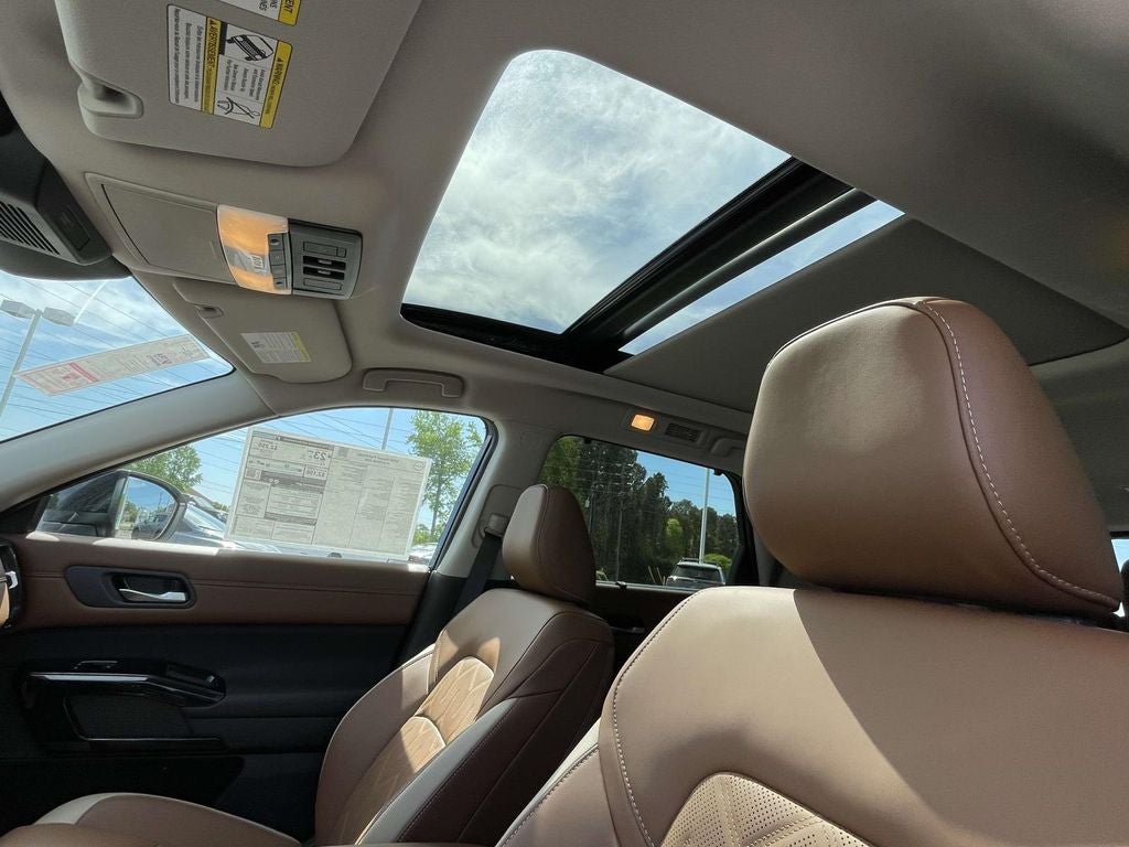 2026 Nissan Pathfinder Platinum