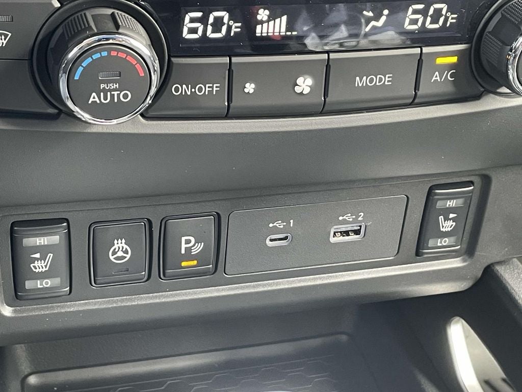 2026 Nissan Frontier Crew Cab SV