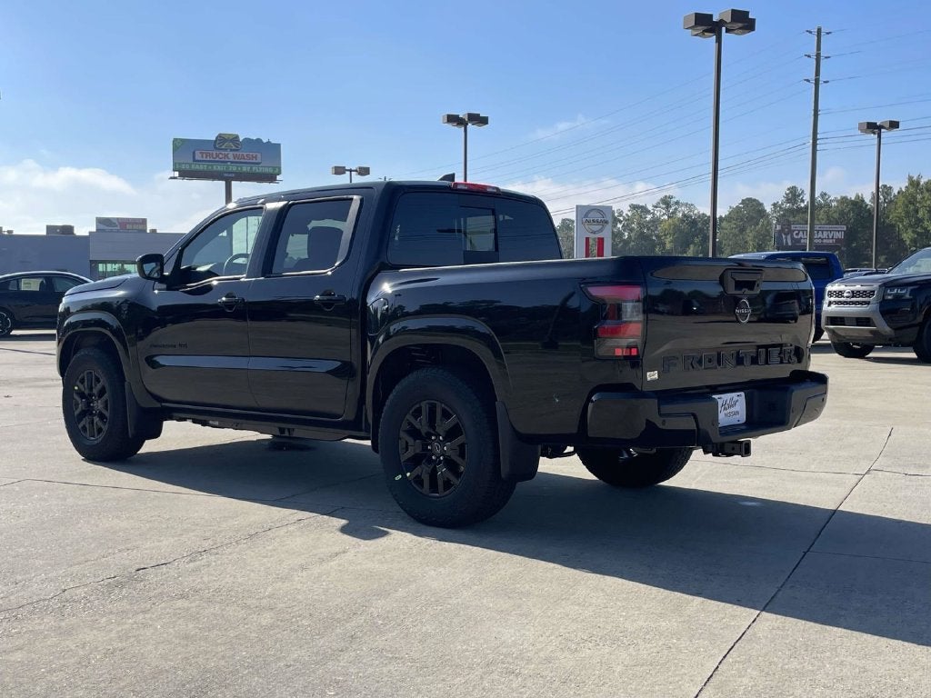 2027 Nissan Frontier Crew Cab SV