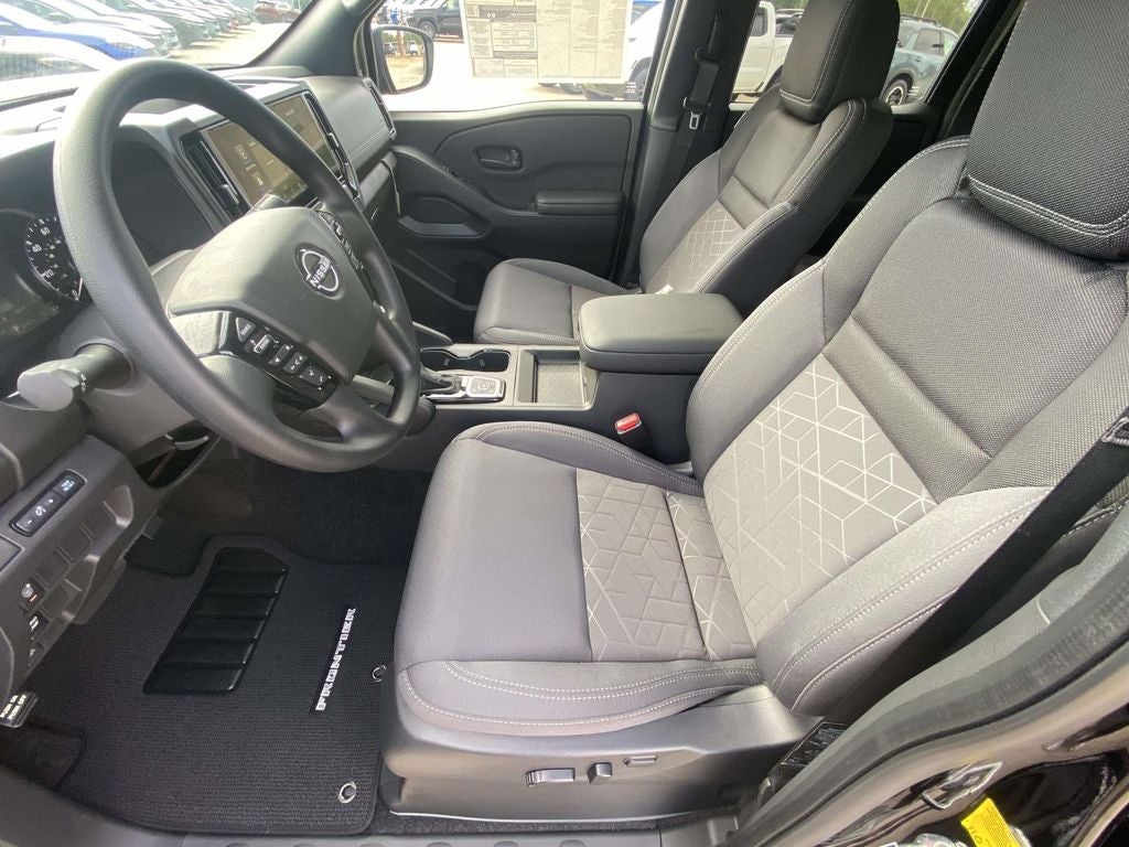 2027 Nissan Frontier Crew Cab SV