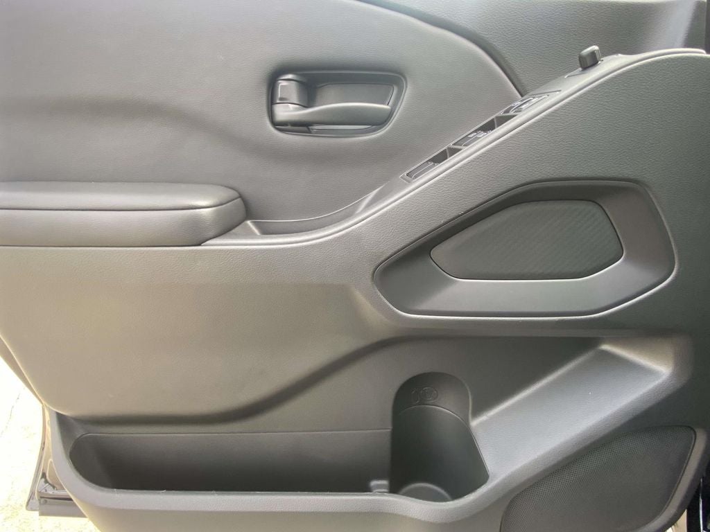 2027 Nissan Frontier Crew Cab SV