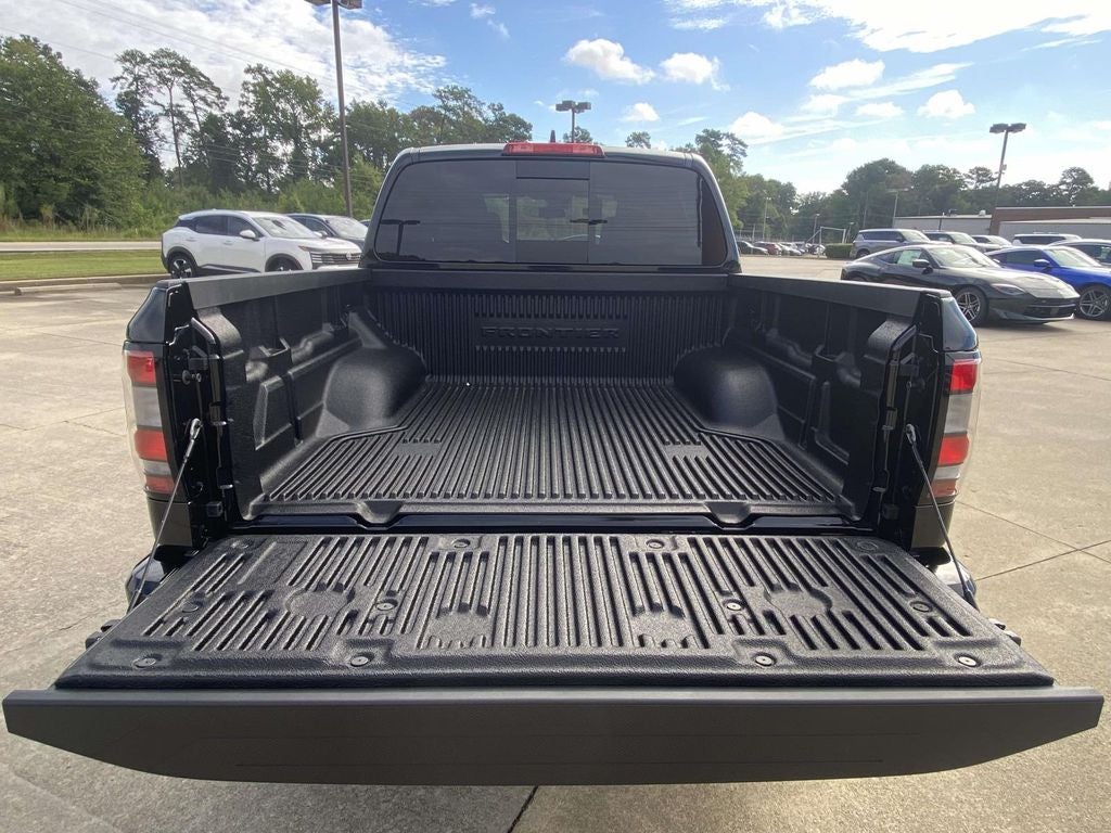2027 Nissan Frontier Crew Cab SV