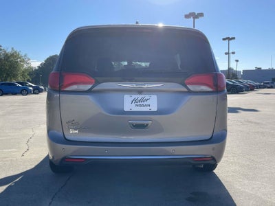 2018 Chrysler Pacifica Touring L Plus