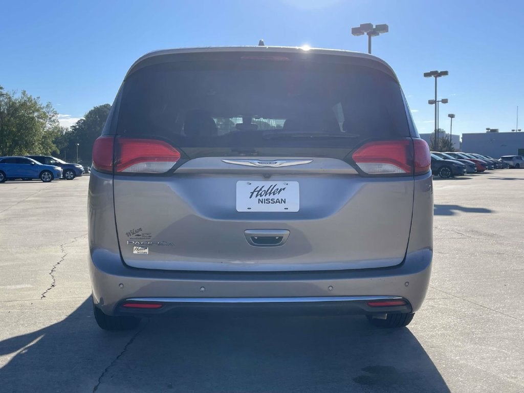 2018 Chrysler Pacifica Touring L Plus