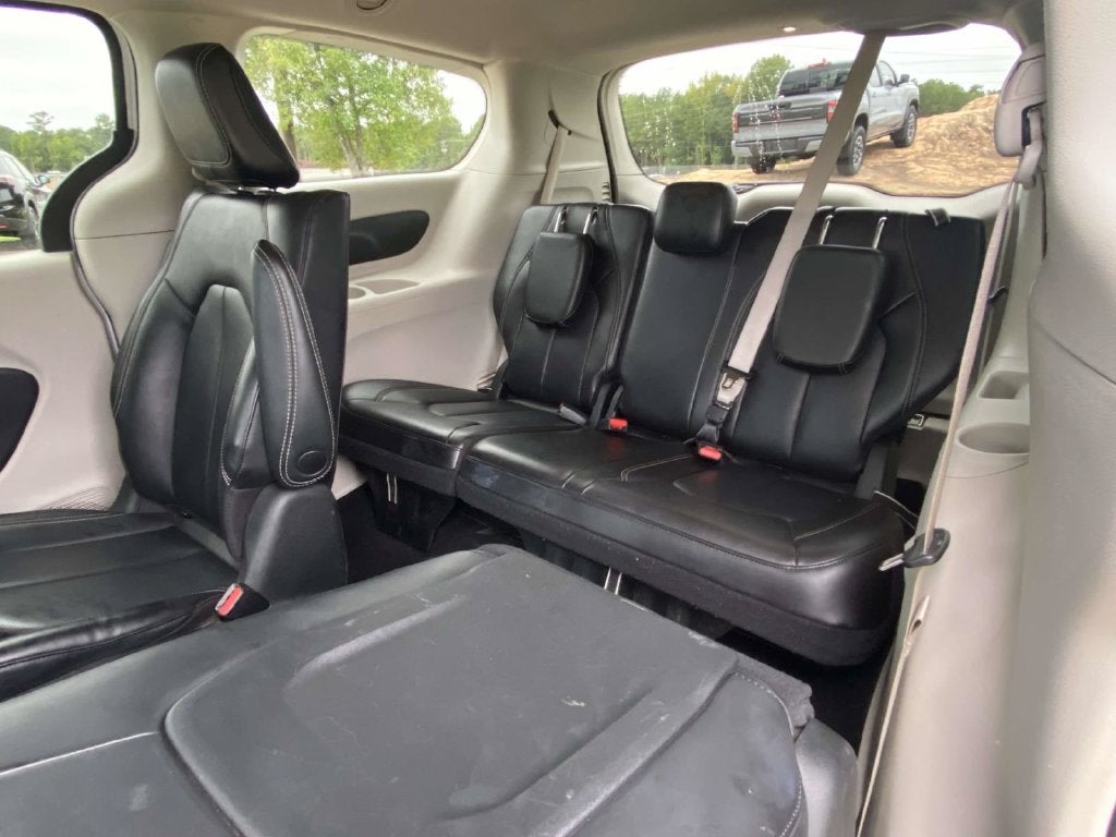 2023 Chrysler Pacifica Hybrid Touring L