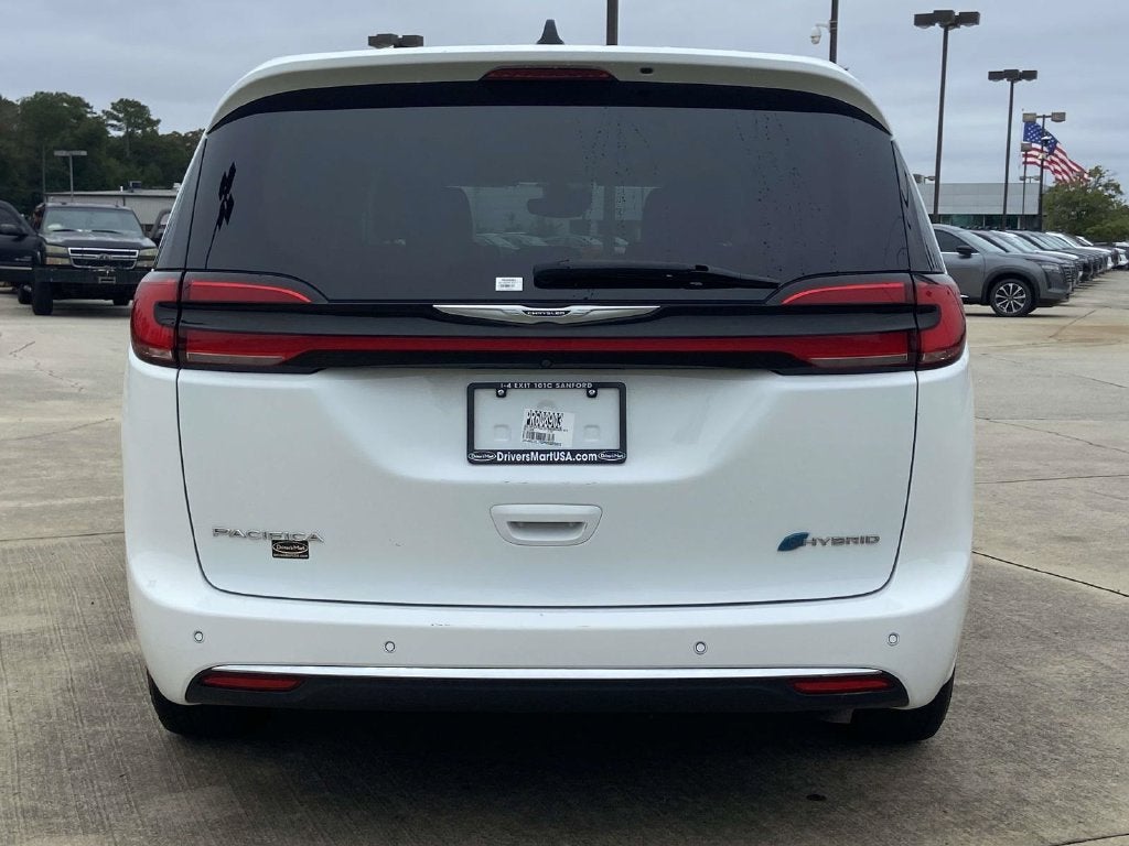 2023 Chrysler Pacifica Hybrid Touring L