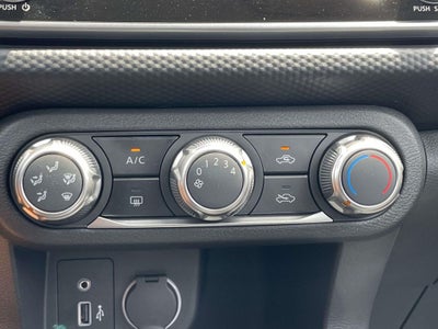 2025 Nissan Kicks Play S