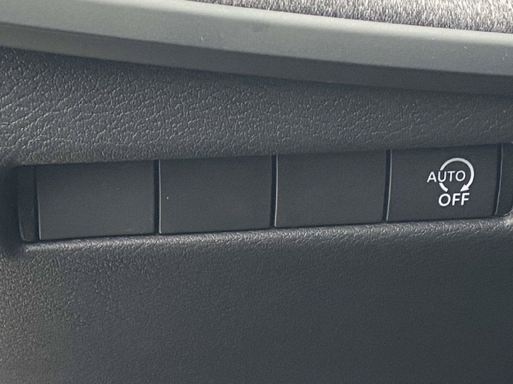2027 Nissan Kicks S