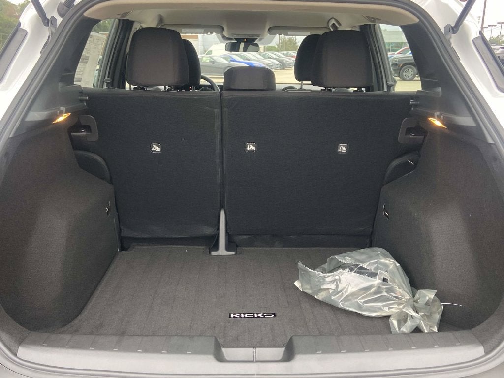 2027 Nissan Kicks S