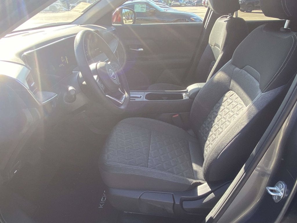 2027 Nissan Kicks SV
