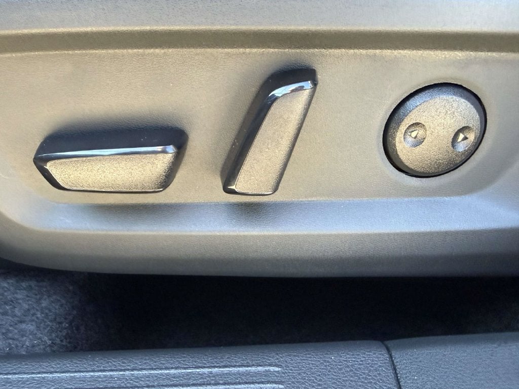 2027 Nissan Rogue SV