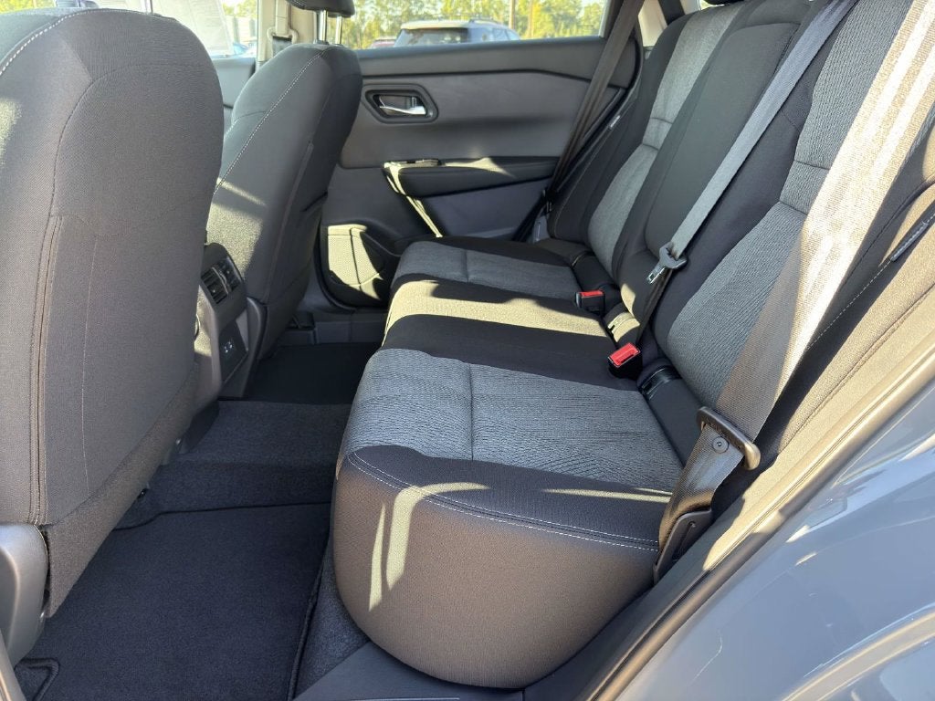 2027 Nissan Rogue SV